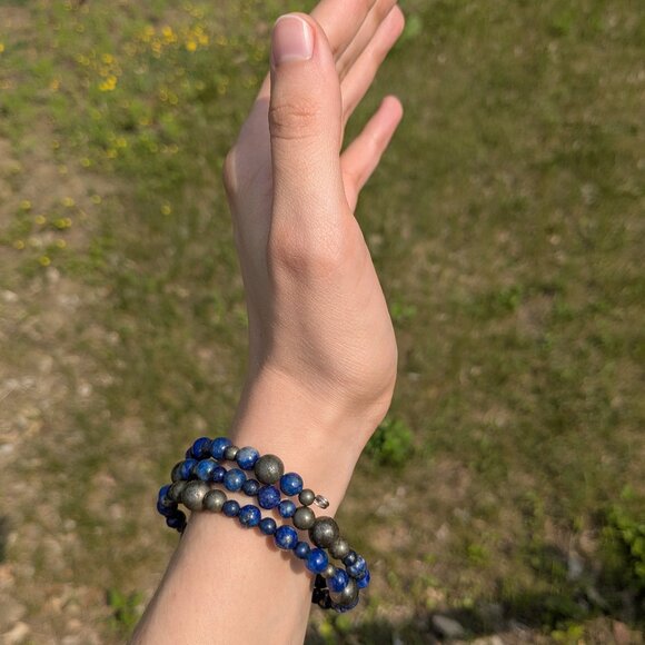 Natural Lapis Lazuli and Pyrite Memory Wire Layer Bracelet - Picture 13 of 14